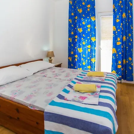 Apartments With A Parking Space Baska Voda, Makarska - 6761 Baska Voda