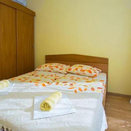 Apartments With A Parking Space Baska Voda, Makarska - 6761 Baska Voda