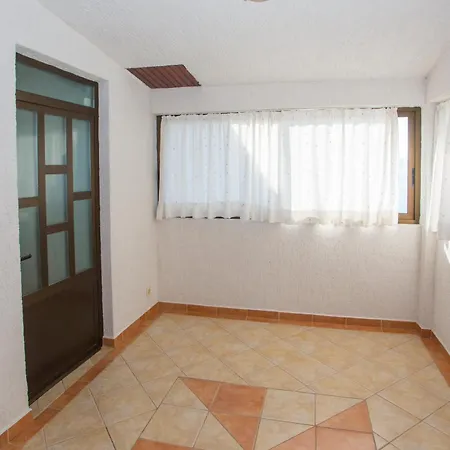 With Parking Space Baska Voda, Makarska - 6761 Appartement Baška Voda